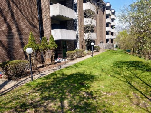 4003 Charlemagne Cir, Pittsburgh PA  15237-2917 exterior