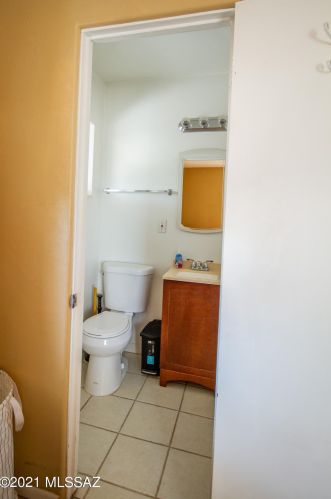 4744 13 St, Tucson AZ 85719-6213 exterior