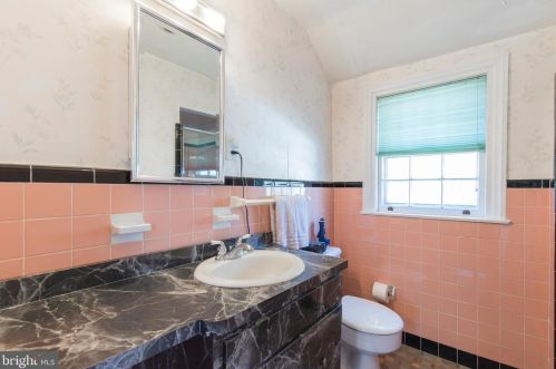 10 Meetinghouse Ln, Media PA 19064-1206 exterior