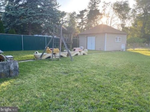 15 Pne St, Camden NJ 08103-3353 exterior