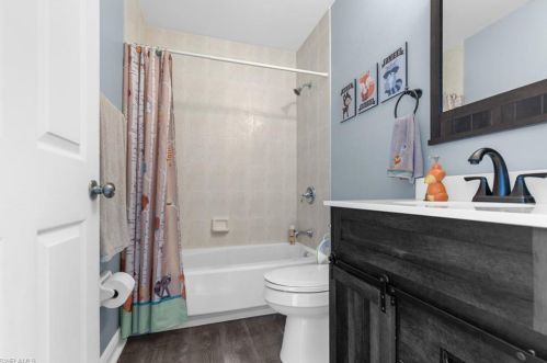 4375 6 Ave, Naples FL 34120-9047 exterior