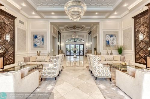 7948 Lando Ave, Boynton Beach FL 33437-6359 exterior