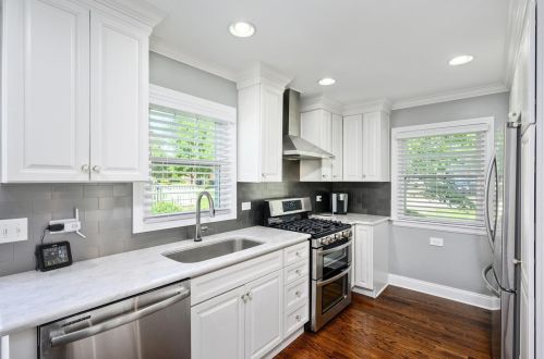 798 Fairfield Ave, Elmhurst IL 60126-3849 exterior