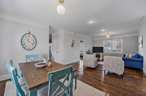 2493 Burtz St, Atlanta GA  30318-1802 exterior