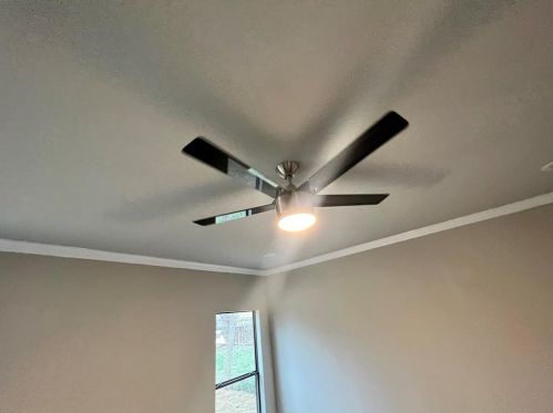 4221 Cardinal Dr, Dallas TX 75216-5819 exterior