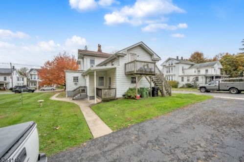 196 Belvidere Ave, Washington NJ 07882-1028 exterior