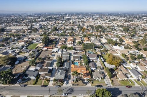 16401 Grand Ave, Bellflower, CA 90706-5033