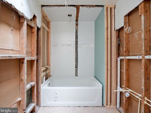 2221 15 St, Washington DC 20018-1222 exterior