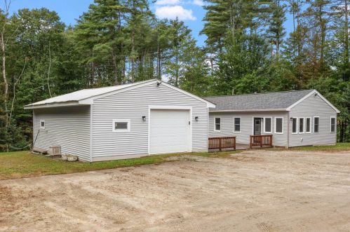 12 Tote Rd, Concord, NH 03307-1208