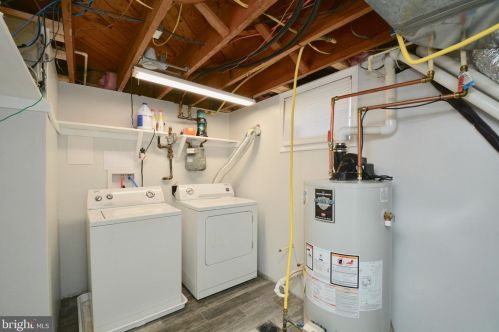 6119 Algona Ct, Alexandria VA 22310-3141 exterior