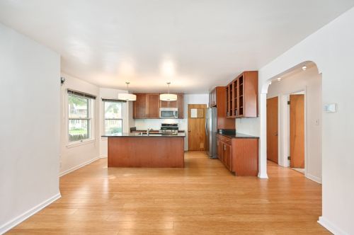 2819 Howell Ave, Milwaukee WI 53207-2054 exterior