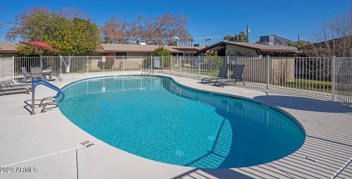 4203 36th St, Phoenix AZ  85018-4756 exterior