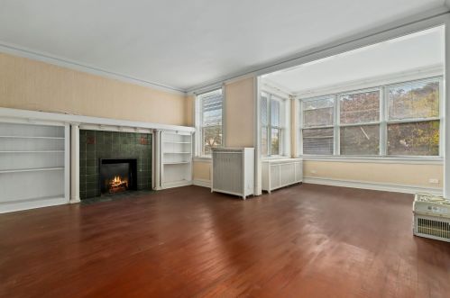 6417 Magnolia Ave, Chicago IL 60626-5306 exterior