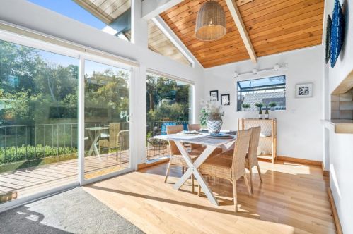 427 Riverview Ave, Capitola CA 95010-2757 exterior