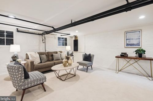 619 14th St, Washington DC  20002-5413 exterior