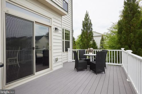 1209 Poplar Run Dr, Silver Spring MD 20906-6717 exterior