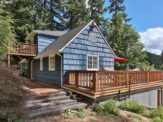 6701 Thompson Rd, Portland OR  97222-1998 exterior