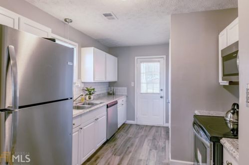 3175 Sarah Lou Dr, Lithonia GA 30078-5748 exterior