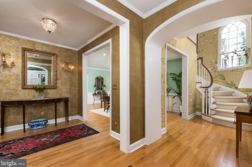 38 Pardoe Rd, Princeton NJ 08540-2617 exterior