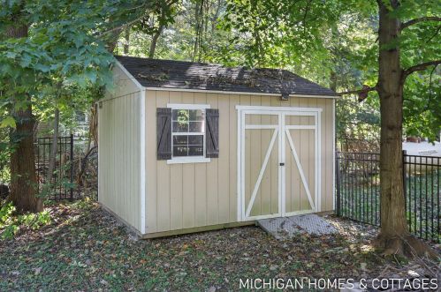 7128 116th Ave, Fennville MI  49408-9728 exterior