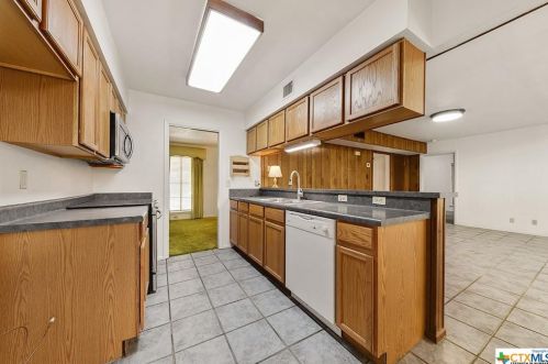 4334 Springview Dr, San Antonio TX 78222-3707 exterior