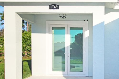 1749 California Blvd, Fort Pierce FL 34953-1159 exterior