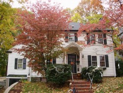 54 Hillside Rd, Newton MA  02461-1451 exterior