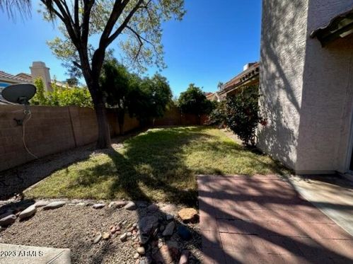 4323 Amberwood Dr, Phoenix AZ  85048-7411 exterior