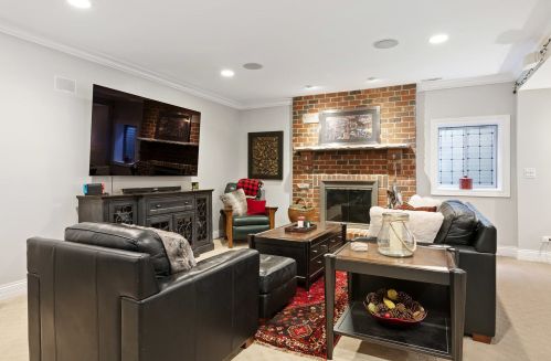 482 Prospect Ave, Elmhurst IL 60126-4325 exterior