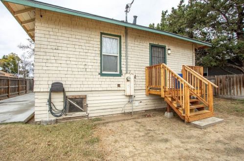 134 Vermont Ave, Turlock CA 95380-5353 exterior