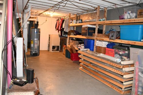 3916 Bender Rd, Middlevle MI 49333-9262 exterior