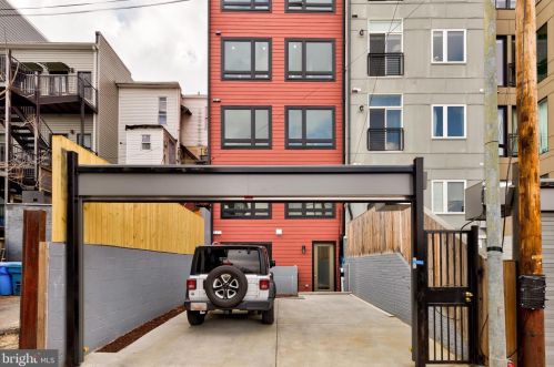 3523 14th St, Washington DC  20010-1364 exterior