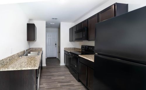 701 Hanna St, Denison TX  75020-6910 exterior