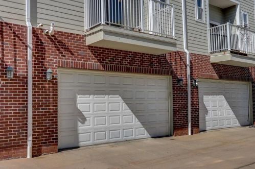 513 Reservoir Ave, Milwaukee WI 53212-3723 exterior