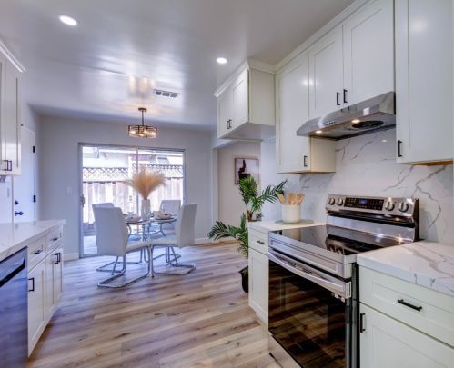 1354 Glacier Dr, Milpitas CA 95035-6506 exterior