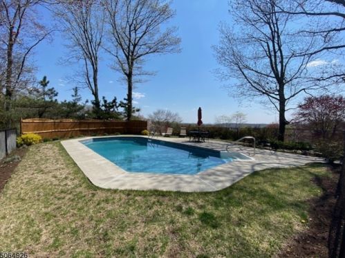 2 Morris St, Rockaway, NJ 07866-2713