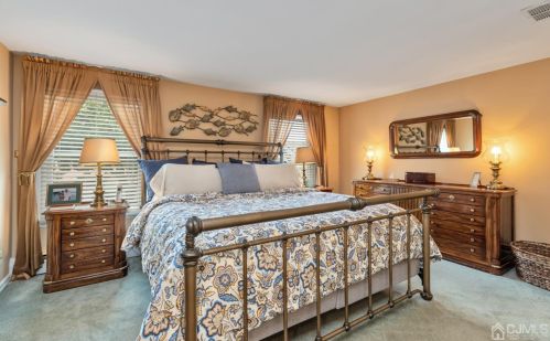 46 Lincoln Ave, Edison NJ exterior