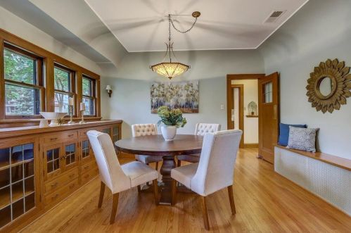 203 88, Milwaukee WI 53226-4616 exterior