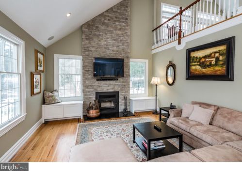 317 Edgerstoune Rd, Princeton NJ 08540-6716 exterior