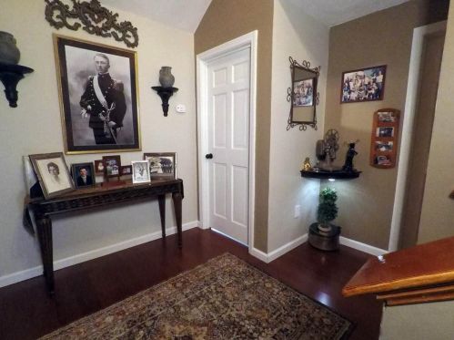 902 Brookhaven Ln, Woonsocket RI 02895-2771 exterior