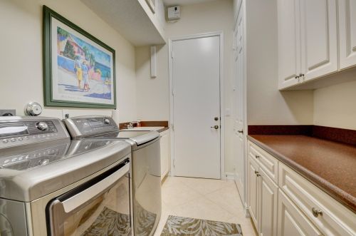 7096 Corning Cir, Boynton Beach FL 33437-3986 exterior