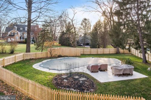 440 Berwyn Baptist Rd, Berwyn PA 19312-1447 exterior