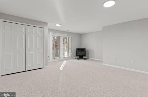 7449 Duddington Dr, Alexandria VA 22315-3849 exterior