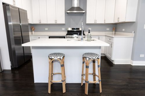 7941 Kimbark Ave, Chicago IL  60619-3416 exterior