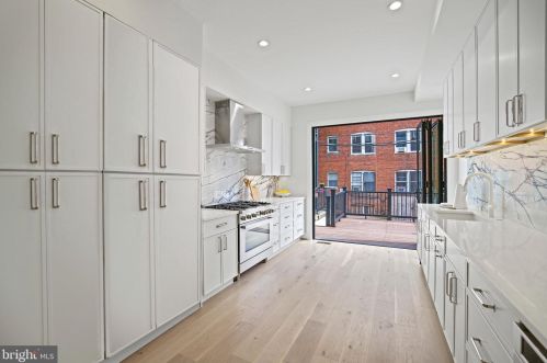 1834 Swann St, Washington DC  20009-5505 exterior