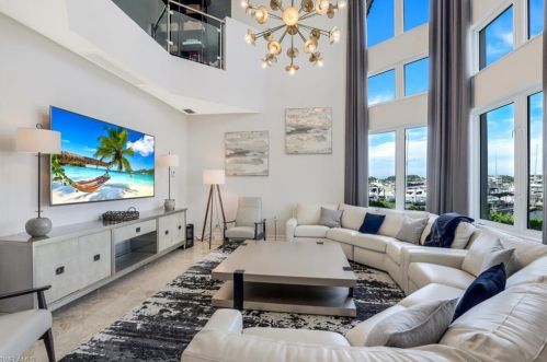 1305 Curlew Ave, Naples, FL 34102-3440