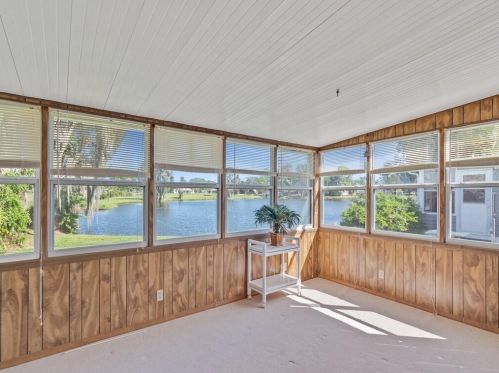 36 Del Prado St, Fort Pierce FL 34952-2850 exterior