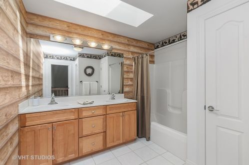 2120 Timberline Trl, Bull Valley IL 60098-8782 exterior