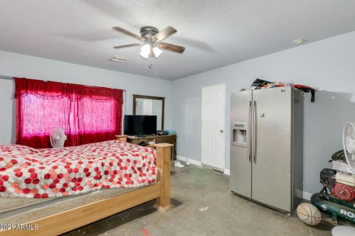 4419 Earll Dr, Phoenix AZ  85031-3821 exterior