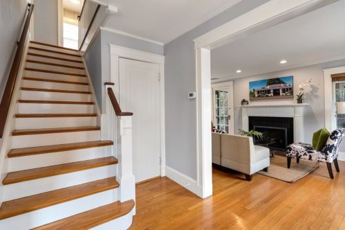 1845 Commonwealth Ave, Newton, MA 02466-2725